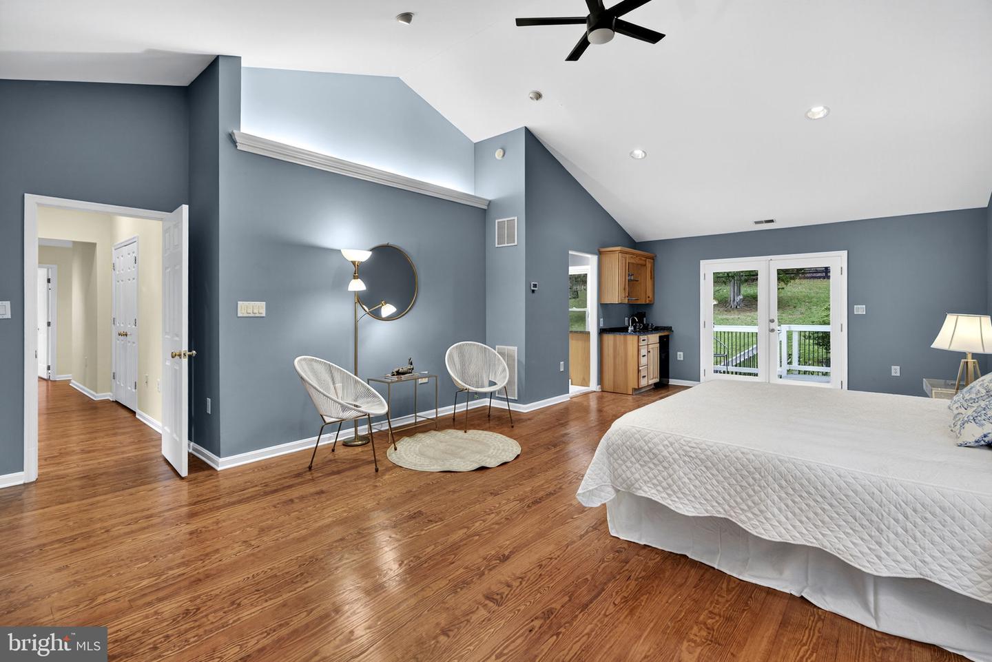 Lovettsville, Virginia, 20180, United States, ,2 BathroomsBathrooms,Residential,Active,1954034