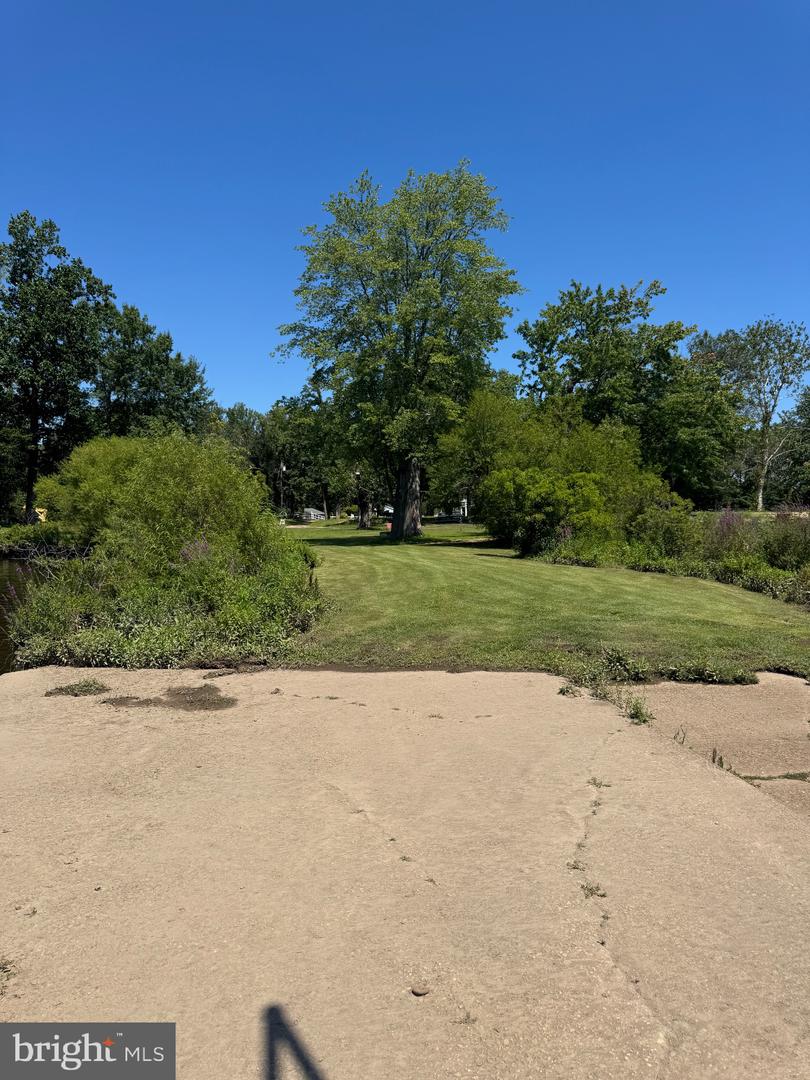 Delanco, New Jersey, 08075, United States, 5 Bedrooms Bedrooms, ,3 BathroomsBathrooms,Residential,Active,1914605