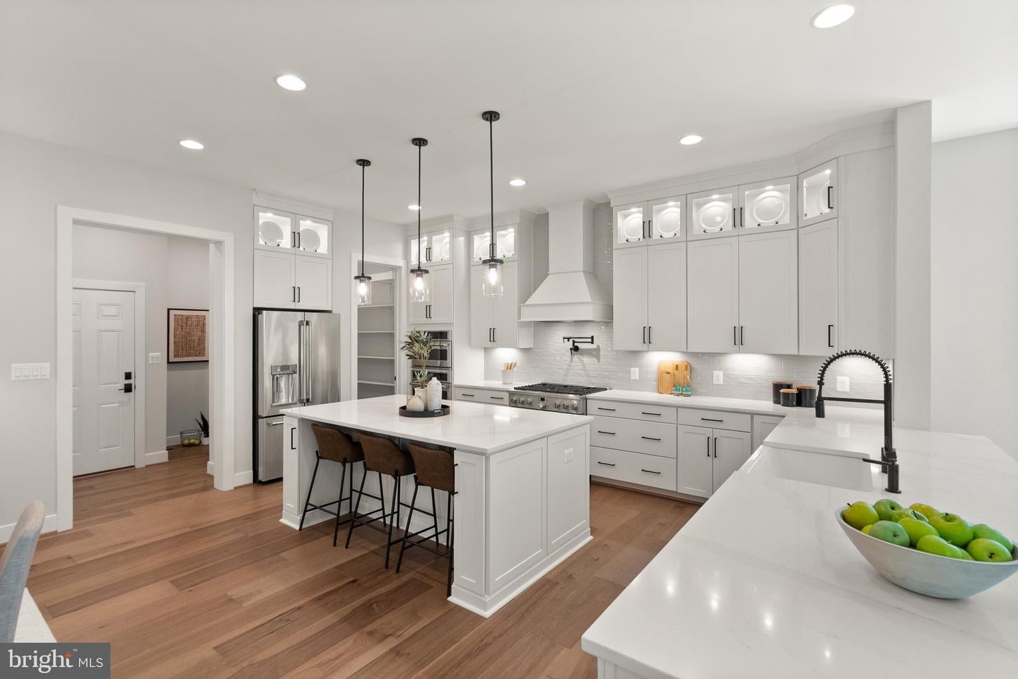 Falls Church, Virginia, 22046, United States, 7 Bedrooms Bedrooms, ,7 BathroomsBathrooms,Residential,Active,1798016