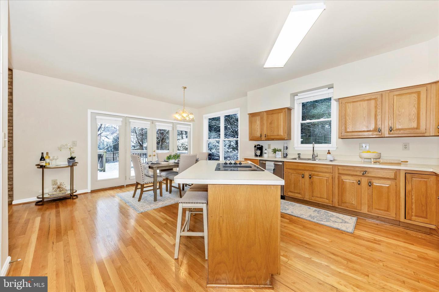 Potomac, Maryland, 20854, United States, 4 Bedrooms Bedrooms, ,5 BathroomsBathrooms,Residential,Active,2002617