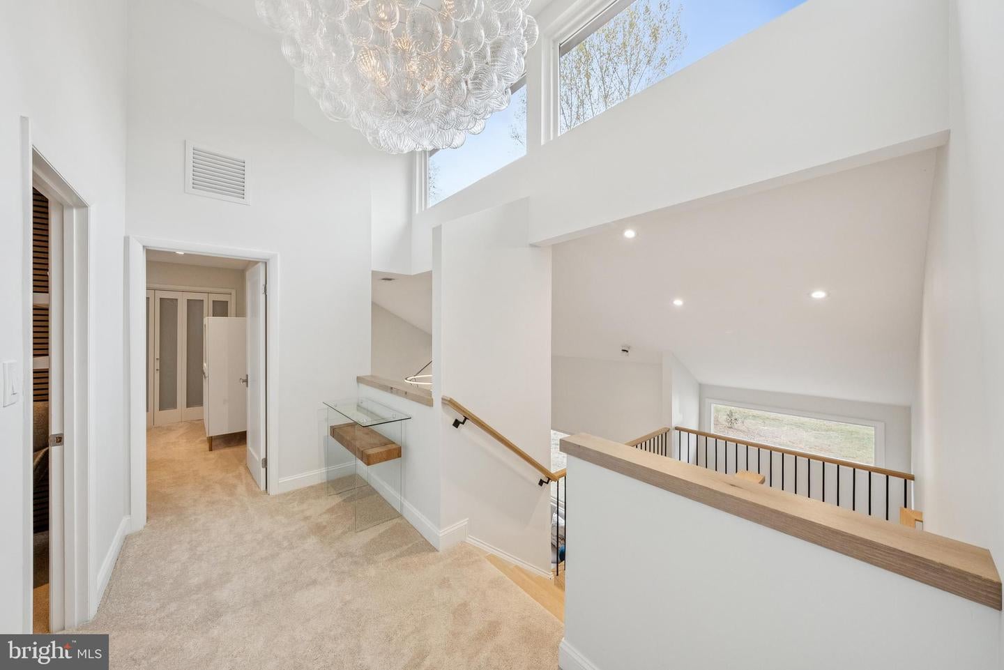 Oakton, Virginia, 22124, United States, 4 Bedrooms Bedrooms, ,4 BathroomsBathrooms,Residential,Active,1971783