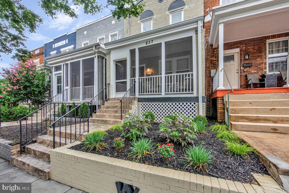 Washington, District Of Columbia, 20011, United States, 4 Bedrooms Bedrooms, ,4 BathroomsBathrooms,Residential,Active,1905358