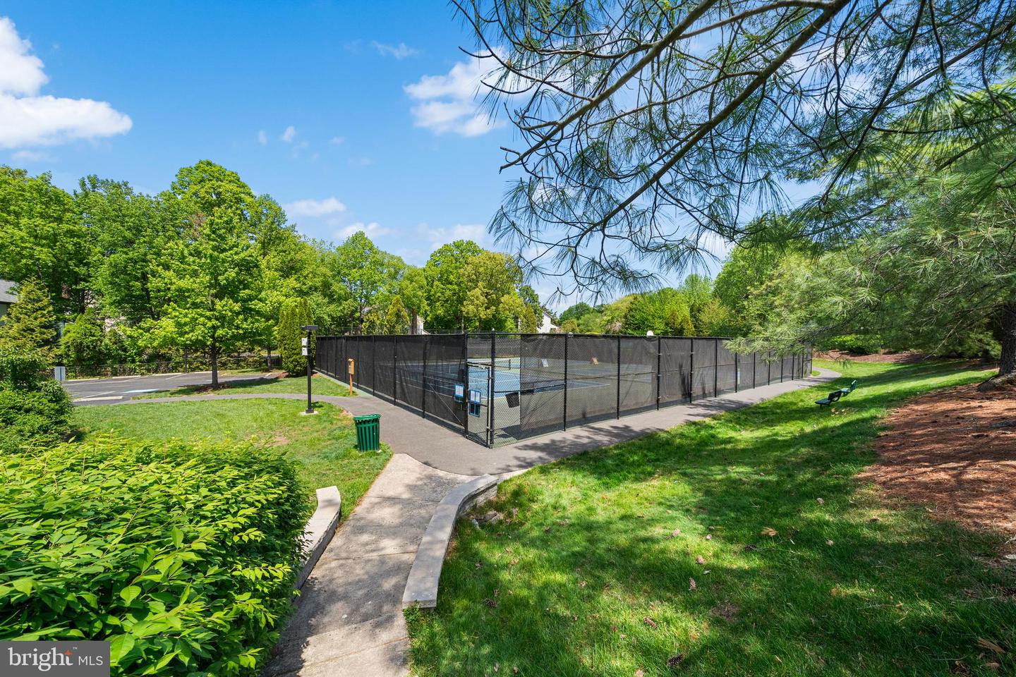 Clifton, Virginia, 20124, United States, 4 Bedrooms Bedrooms, ,4 BathroomsBathrooms,Residential,Active,2041351