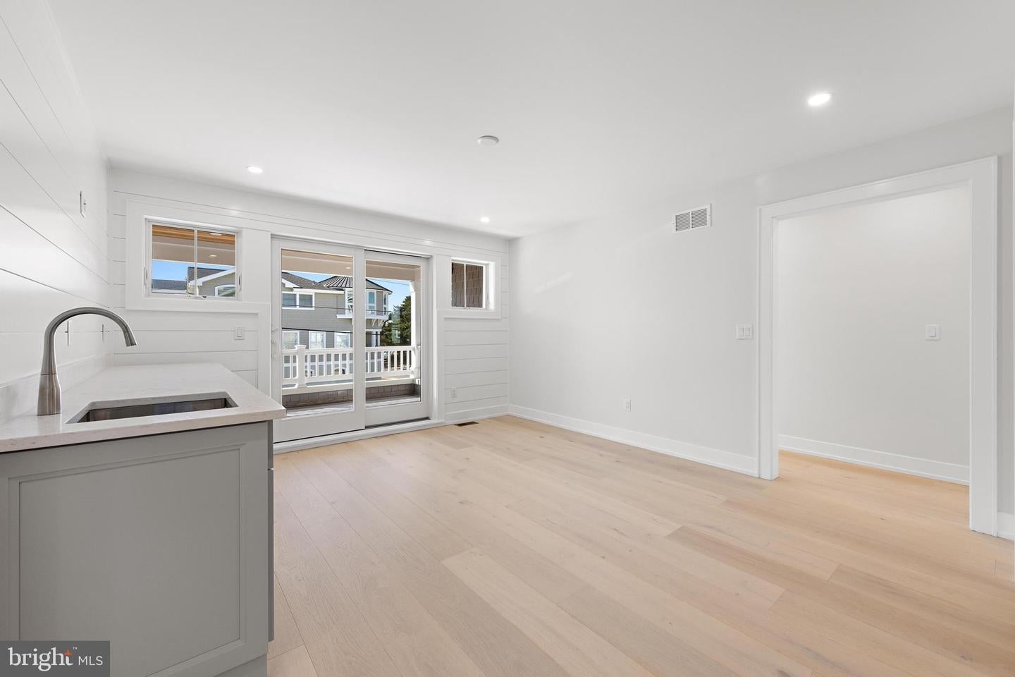 Long Beach Township, New Jersey, 08008, United States, 6 Bedrooms Bedrooms, ,6 BathroomsBathrooms,Residential,Active,1927658