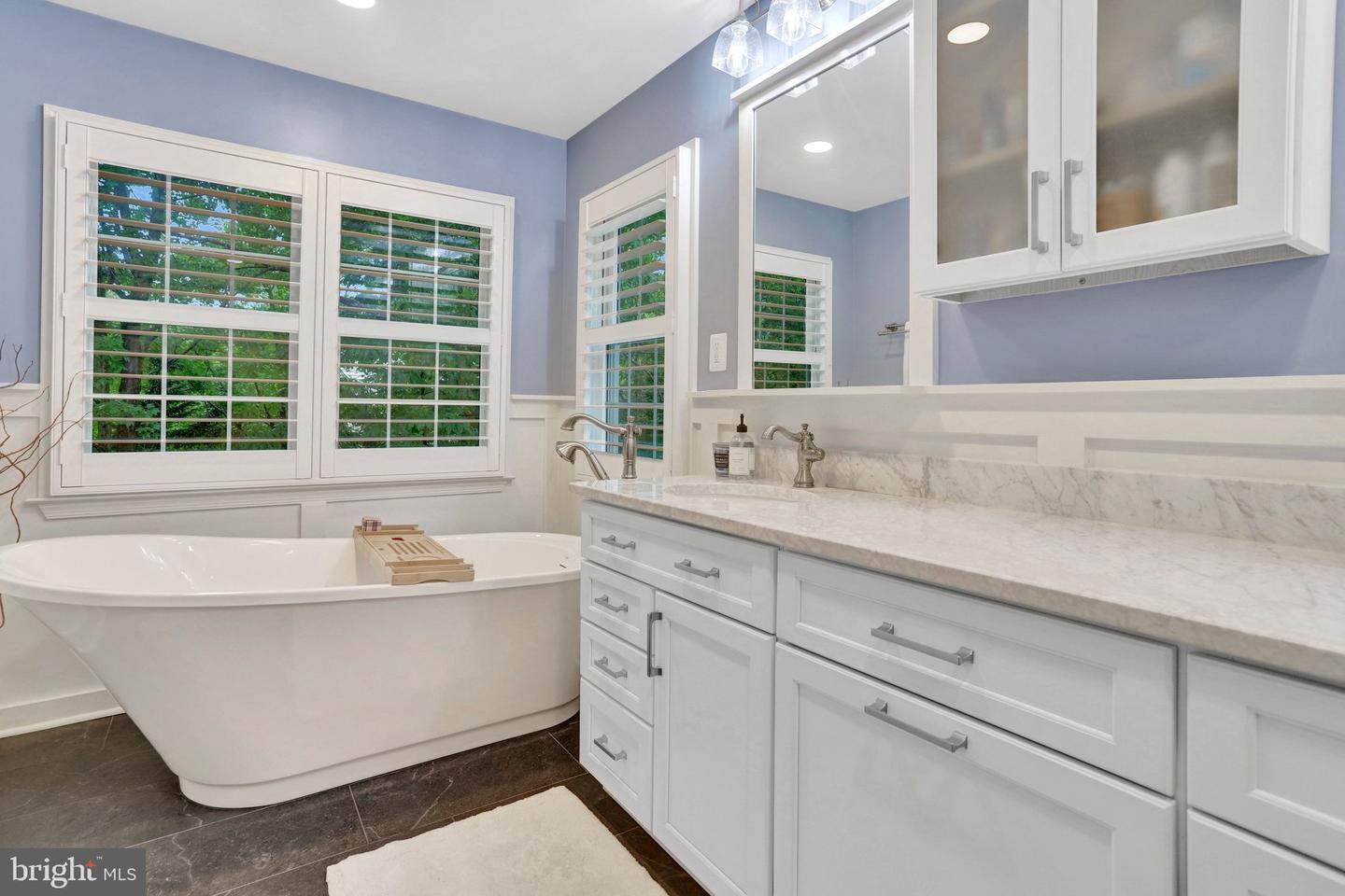 Lorton, Virginia, 22079, United States, 4 Bedrooms Bedrooms, ,4 BathroomsBathrooms,Residential,Active,2045767