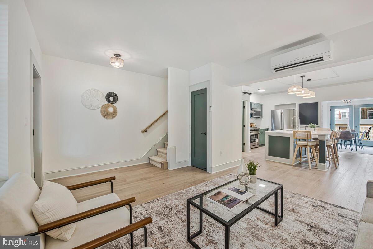 Washington, District Of Columbia, 20011, United States, 4 Bedrooms Bedrooms, ,4 BathroomsBathrooms,Residential,Active,1905358