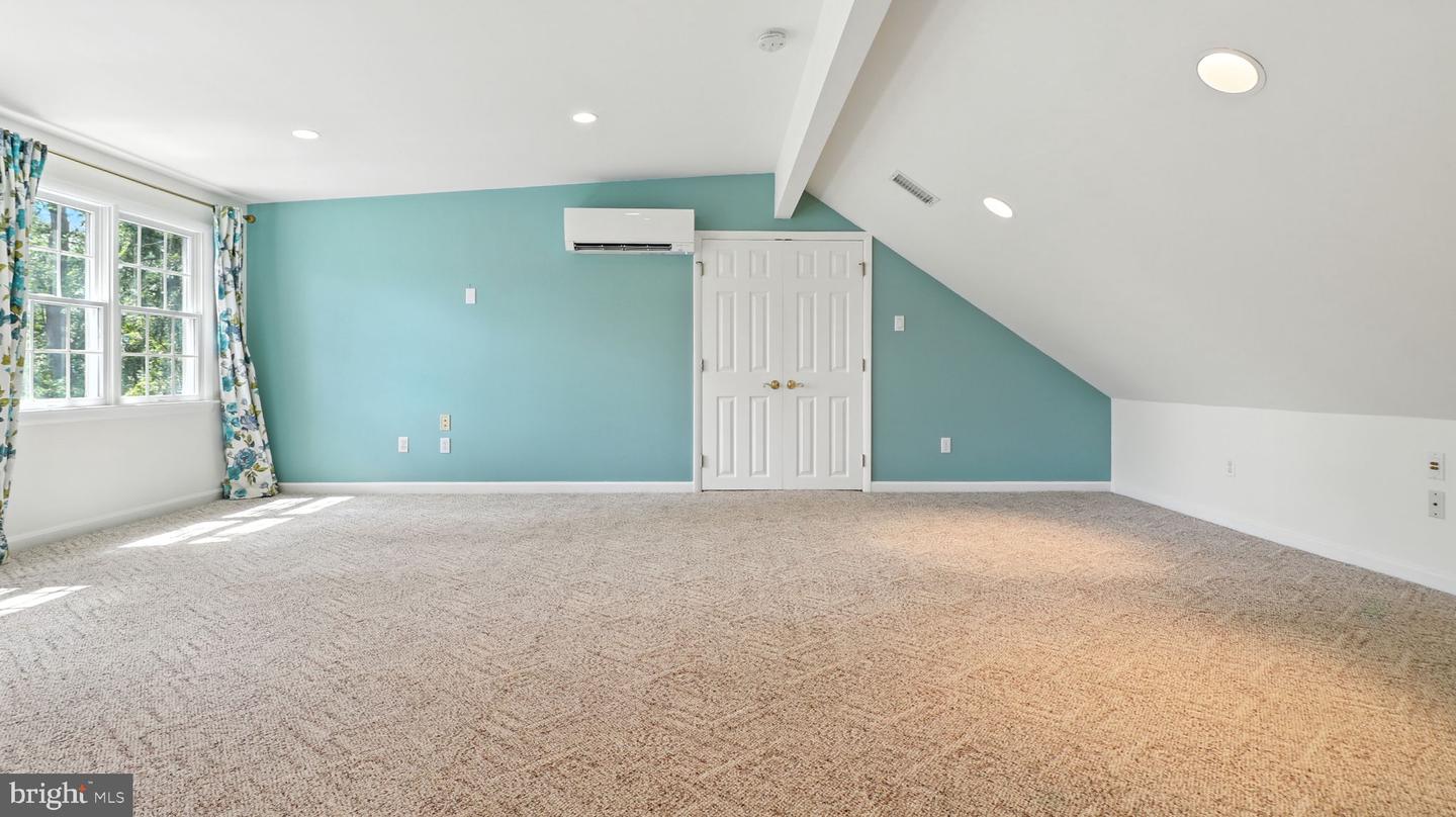 Alexandria, Virginia, 22308, United States, 4 Bedrooms Bedrooms, ,2 BathroomsBathrooms,Residential,Active,1936138