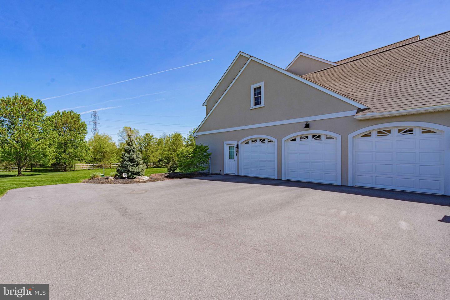 Bethlehem, Pennsylvania, 18020, United States, 4 Bedrooms Bedrooms, ,5 BathroomsBathrooms,Residential,Pending,1968396