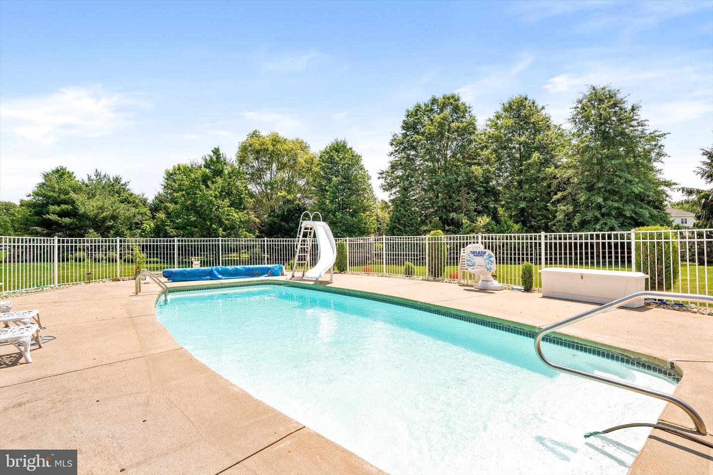Allentown, New Jersey, 08501, United States, 4 Bedrooms Bedrooms, ,4 BathroomsBathrooms,Residential,Active,1897995