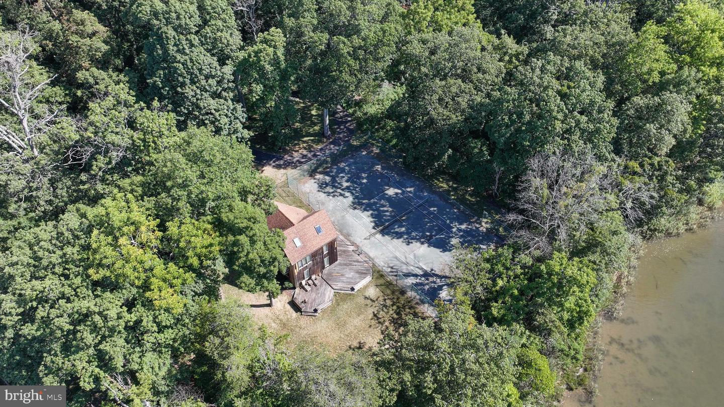 Queenstown, Maryland, 21658, United States, 4 Bedrooms Bedrooms, ,3 BathroomsBathrooms,Residential,Active,1998763