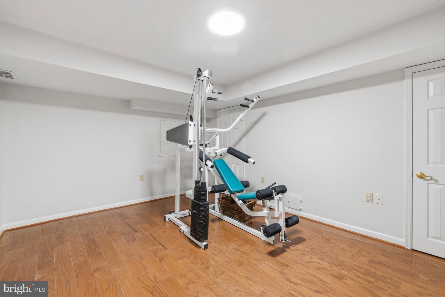 North Potomac, Maryland, 20878, United States, 5 Bedrooms Bedrooms, ,6 BathroomsBathrooms,Residential,Active,2045699