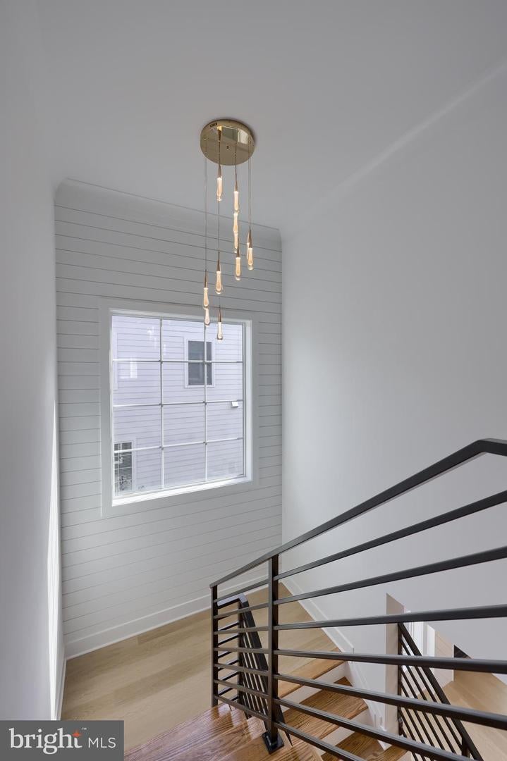 East Petersburg, Pennsylvania, 17520, United States, 4 Bedrooms Bedrooms, ,5 BathroomsBathrooms,Residential,Active,1702111