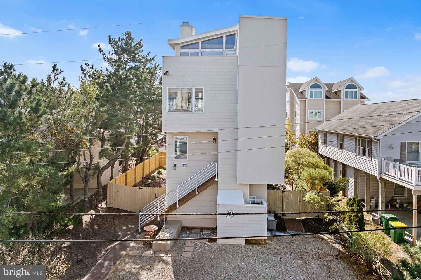 Fenwick Island, Delaware, 19944, United States, 6 Bedrooms Bedrooms, ,6 BathroomsBathrooms,Residential,Active,1973374