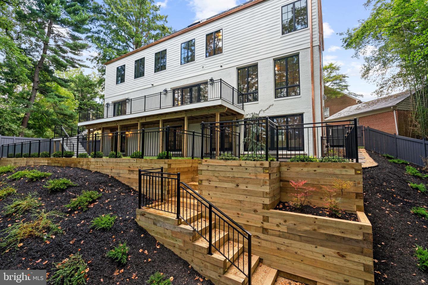 Washington, District Of Columbia, 20016, United States, 6 Bedrooms Bedrooms, ,8 BathroomsBathrooms,Residential,Active,1934802
