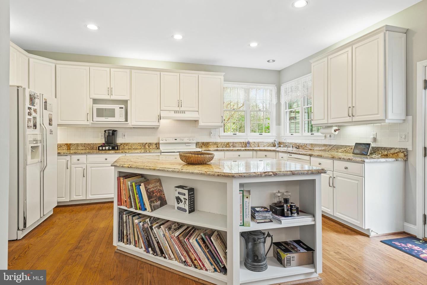 Annapolis, Maryland, 21403, United States, 4 Bedrooms Bedrooms, ,3 BathroomsBathrooms,Residential,Active,1941139