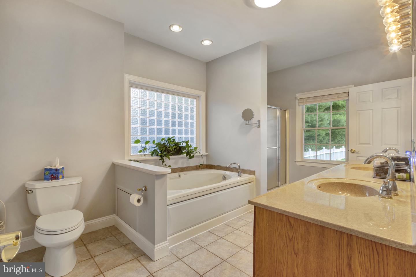 Milton, Delaware, 19968, United States, 4 Bedrooms Bedrooms, ,5 BathroomsBathrooms,Residential,Active,1941147