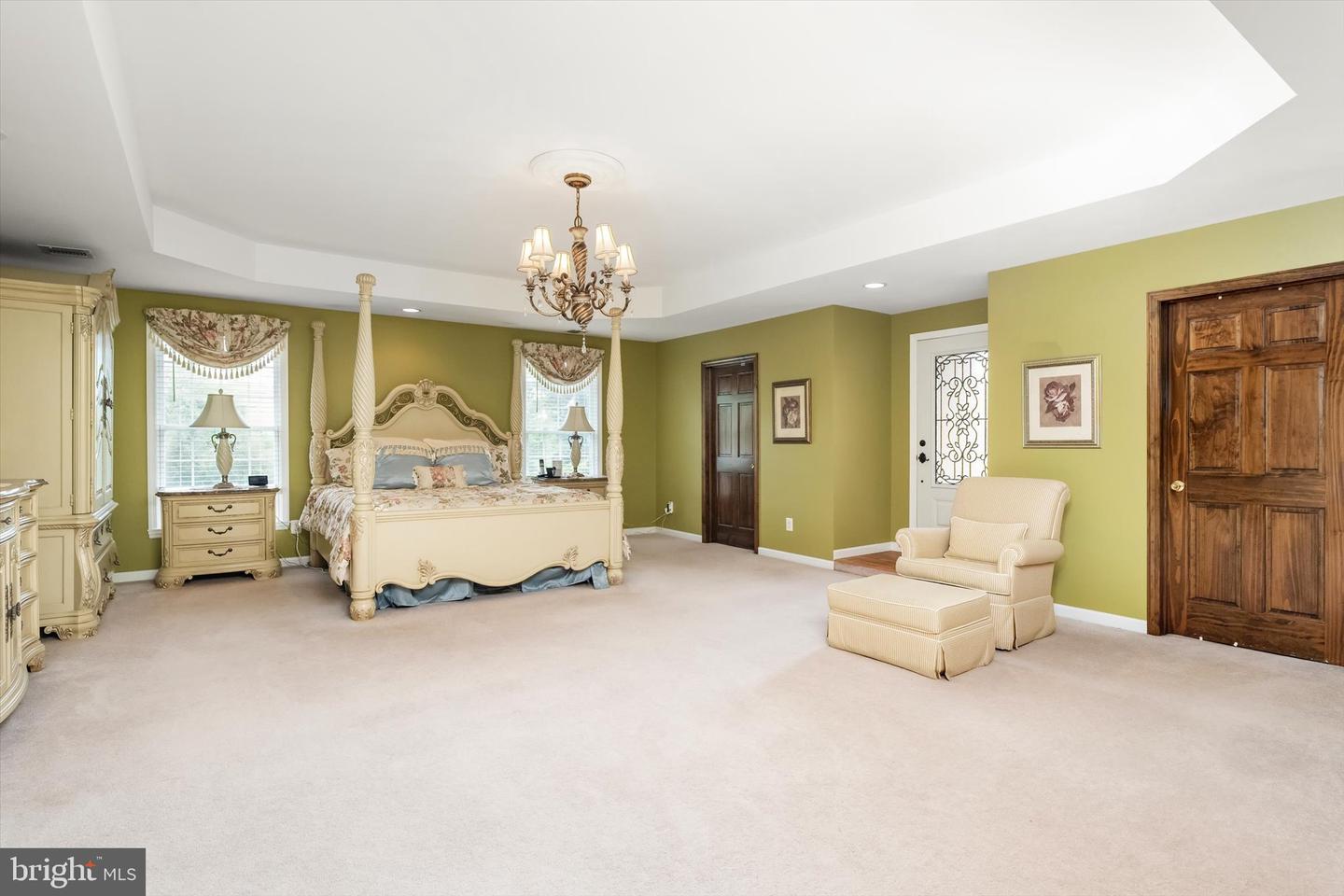 Robbinsville, New Jersey, 08691, United States, 6 Bedrooms Bedrooms, ,6 BathroomsBathrooms,Residential,Active,1953417