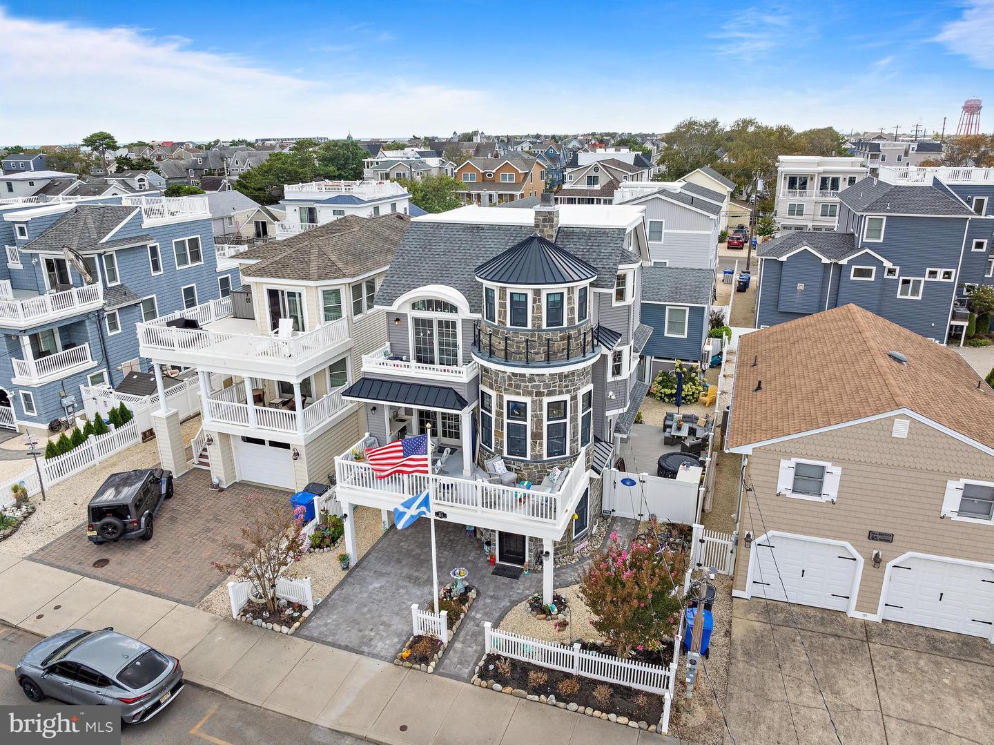 Beach Haven, New Jersey, 08008, United States, 5 Bedrooms Bedrooms, ,4 BathroomsBathrooms,Residential,Active,1941132