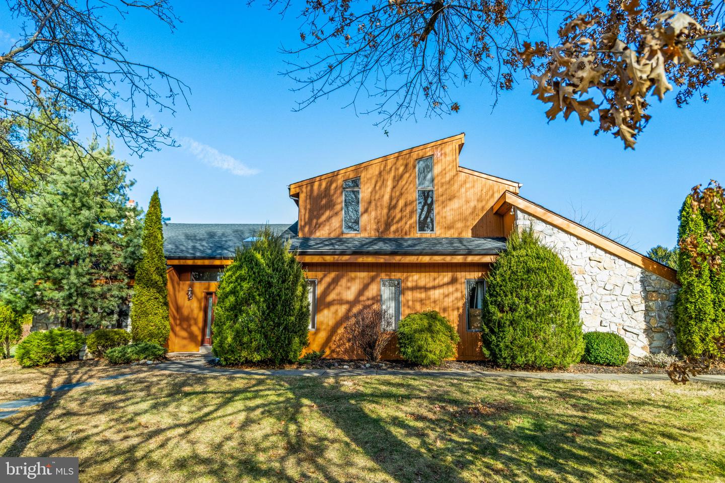 Huntingdon Valley, Pennsylvania, 19006, United States, 5 Bedrooms Bedrooms, ,3 BathroomsBathrooms,Residential,Active,2007964