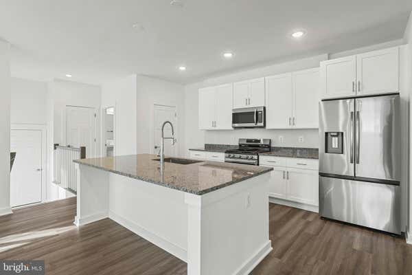 22129 ST LOUIS RD, MIDDLEBURG, VA 20117 - Image 1