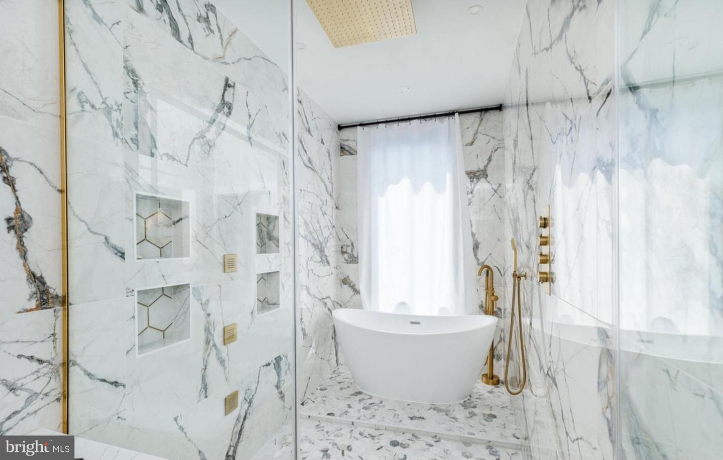 Philadelphia, Pennsylvania, 19125, United States, 4 Bedrooms Bedrooms, ,4 BathroomsBathrooms,Residential,Active,2008922