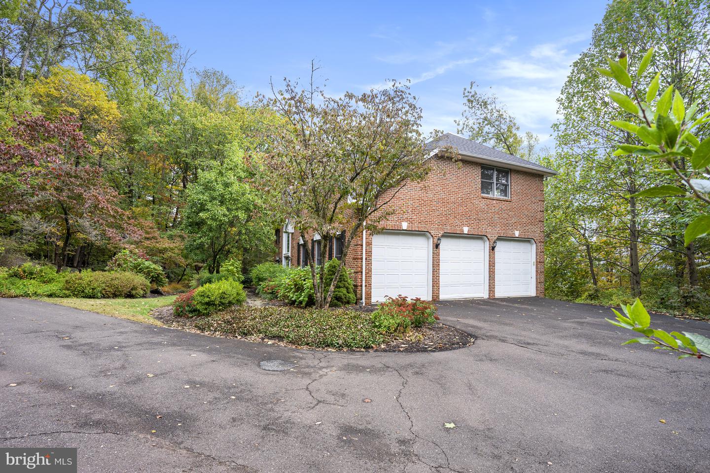 Sellersville, Pennsylvania, 18960, United States, 10 Bedrooms Bedrooms, ,7 BathroomsBathrooms,Residential,Active,1965847