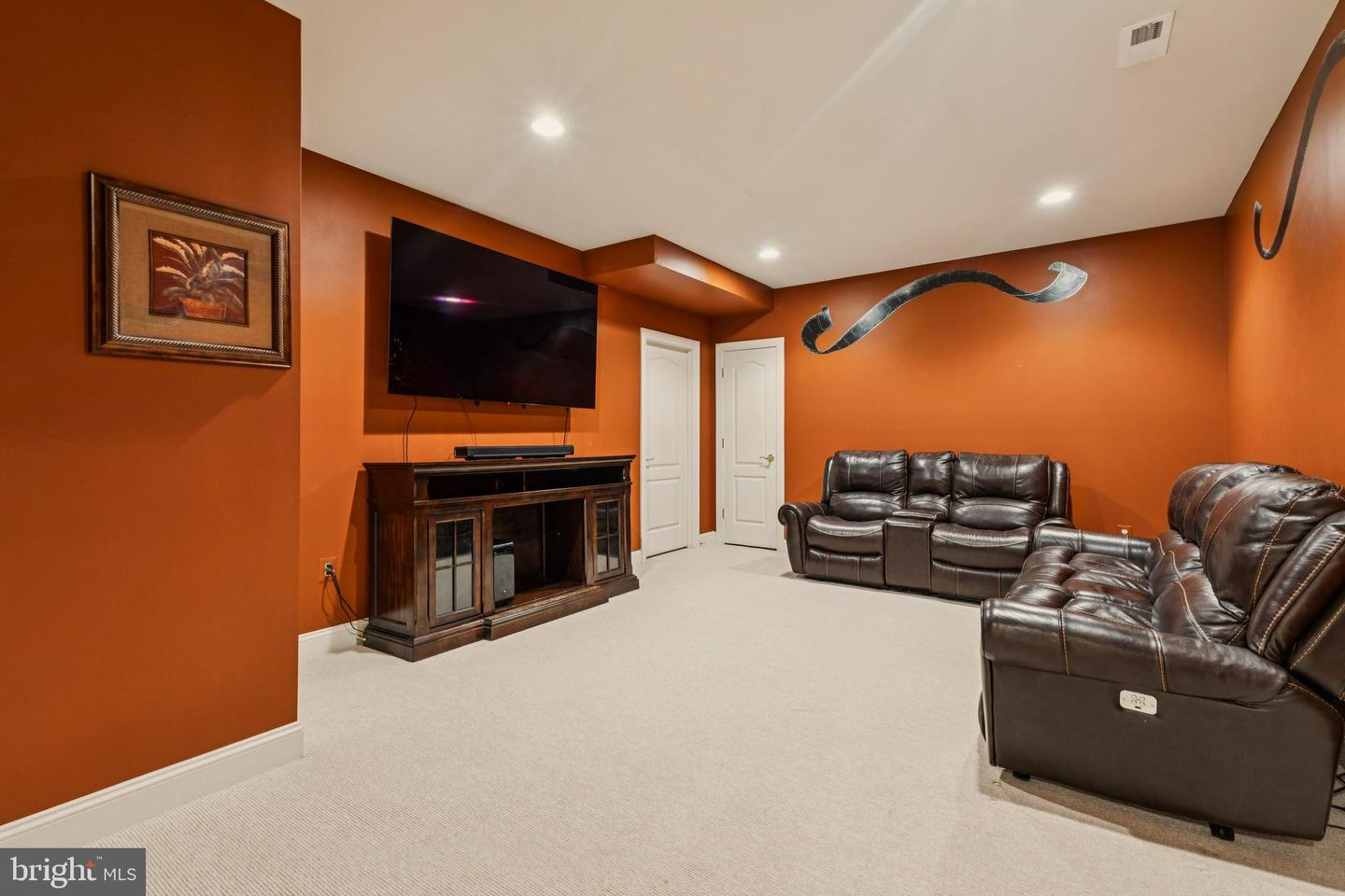 Gainesville, Virginia, 20155, United States, 5 Bedrooms Bedrooms, ,5 BathroomsBathrooms,Residential,Active,1929794