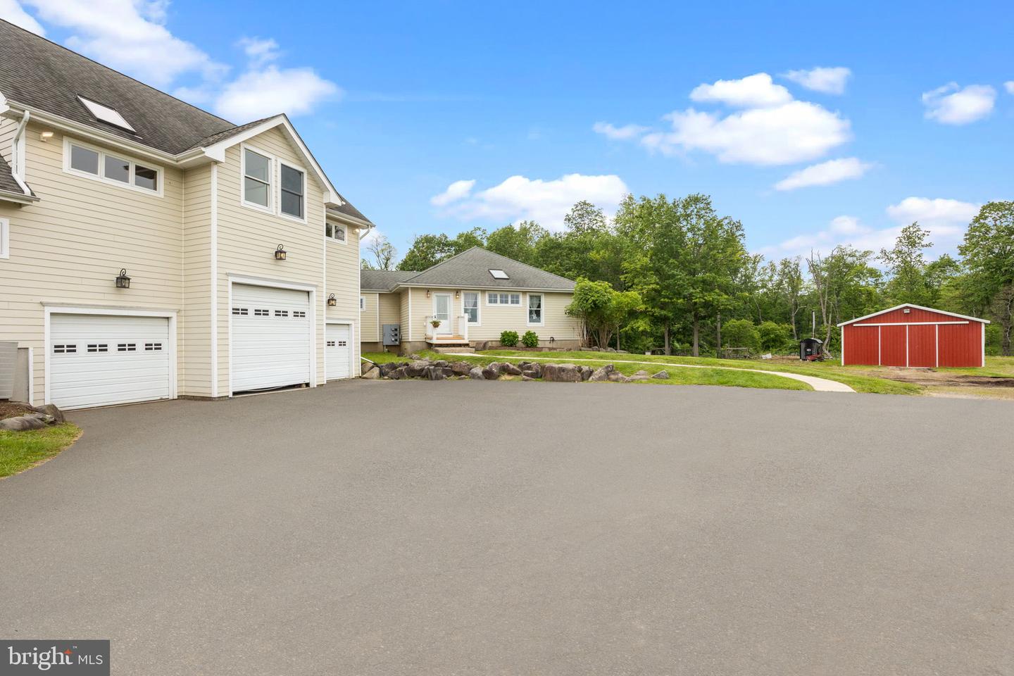 Lambertville, New Jersey, 08530, United States, 6 Bedrooms Bedrooms, ,5 BathroomsBathrooms,Residential,Active,1843838