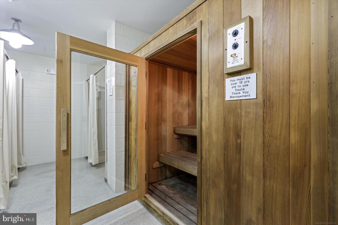 Ocean City, Maryland, 21842, United States, 4 Bedrooms Bedrooms, ,6 BathroomsBathrooms,Residential,Active,1972177