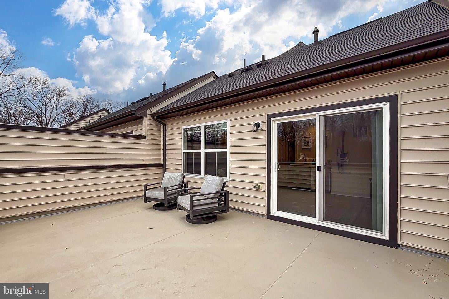 Fairfax, Virginia, 22033, United States, 4 Bedrooms Bedrooms, ,5 BathroomsBathrooms,Residential,Active,2010219