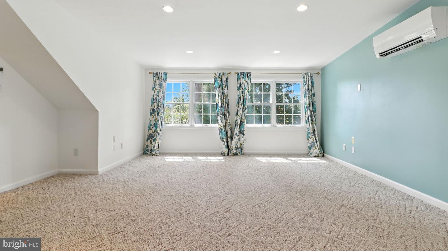 Alexandria, Virginia, 22308, United States, 4 Bedrooms Bedrooms, ,2 BathroomsBathrooms,Residential,Active,1936138