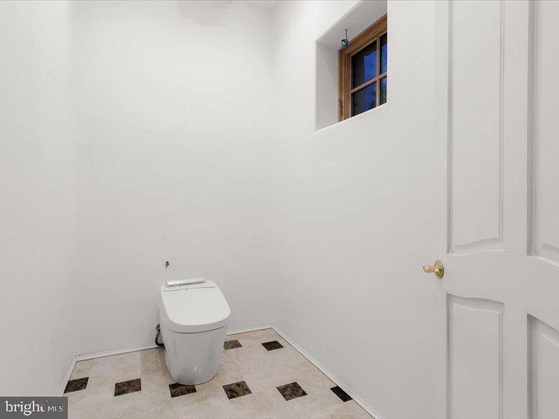 Potomac, Maryland, 20854, United States, 6 Bedrooms Bedrooms, ,7 BathroomsBathrooms,Residential,Active,1927645