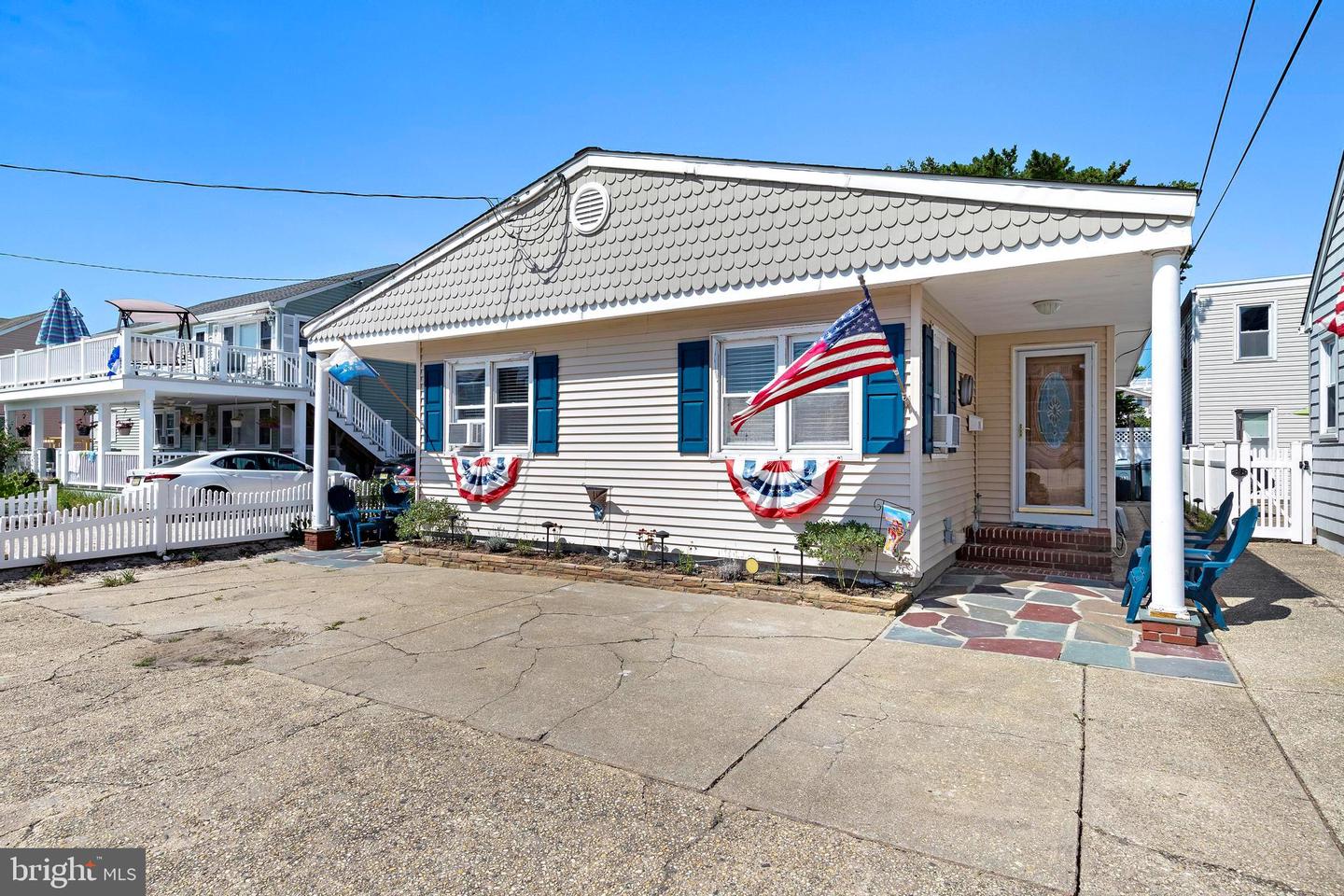 Long Beach Township, New Jersey, 08008, United States, 4 Bedrooms Bedrooms, ,2 BathroomsBathrooms,Residential,Active,1914611