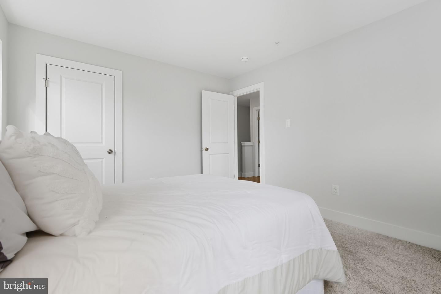 Washington Grove, Maryland, 20880, United States, 4 Bedrooms Bedrooms, ,4 BathroomsBathrooms,Residential,Active,1967308