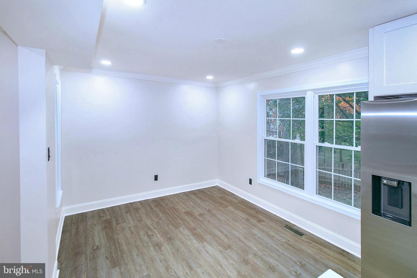 Ashburn, Virginia, 20147, United States, 5 Bedrooms Bedrooms, ,4 BathroomsBathrooms,Residential,Active,1988483