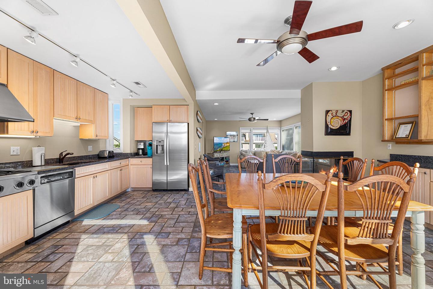 Fenwick Island, Delaware, 19944, United States, 6 Bedrooms Bedrooms, ,6 BathroomsBathrooms,Residential,Active,1973374