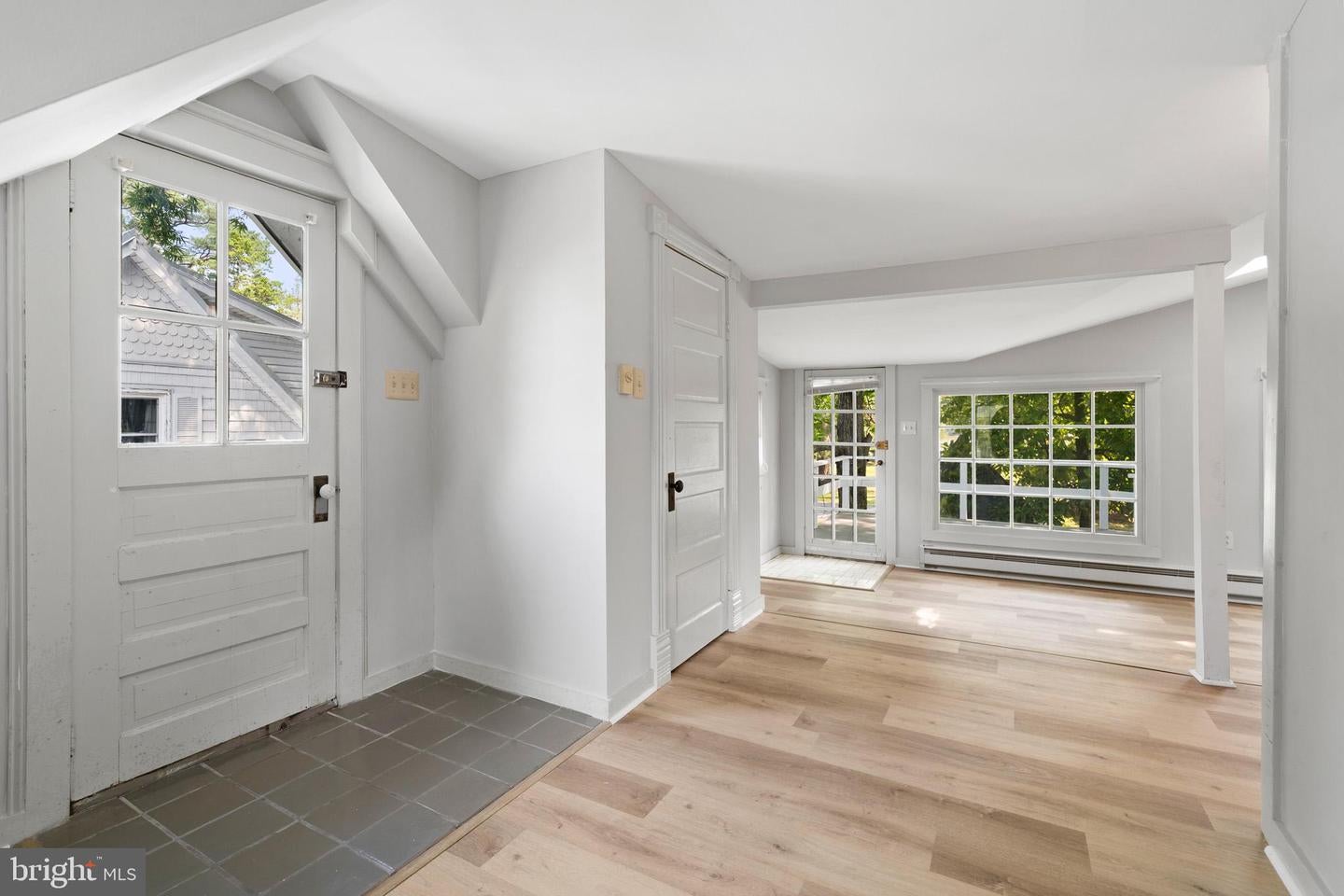 Cobb Island, Maryland, 20625, United States, 6 Bedrooms Bedrooms, ,6 BathroomsBathrooms,Residential,Contingent,1849506