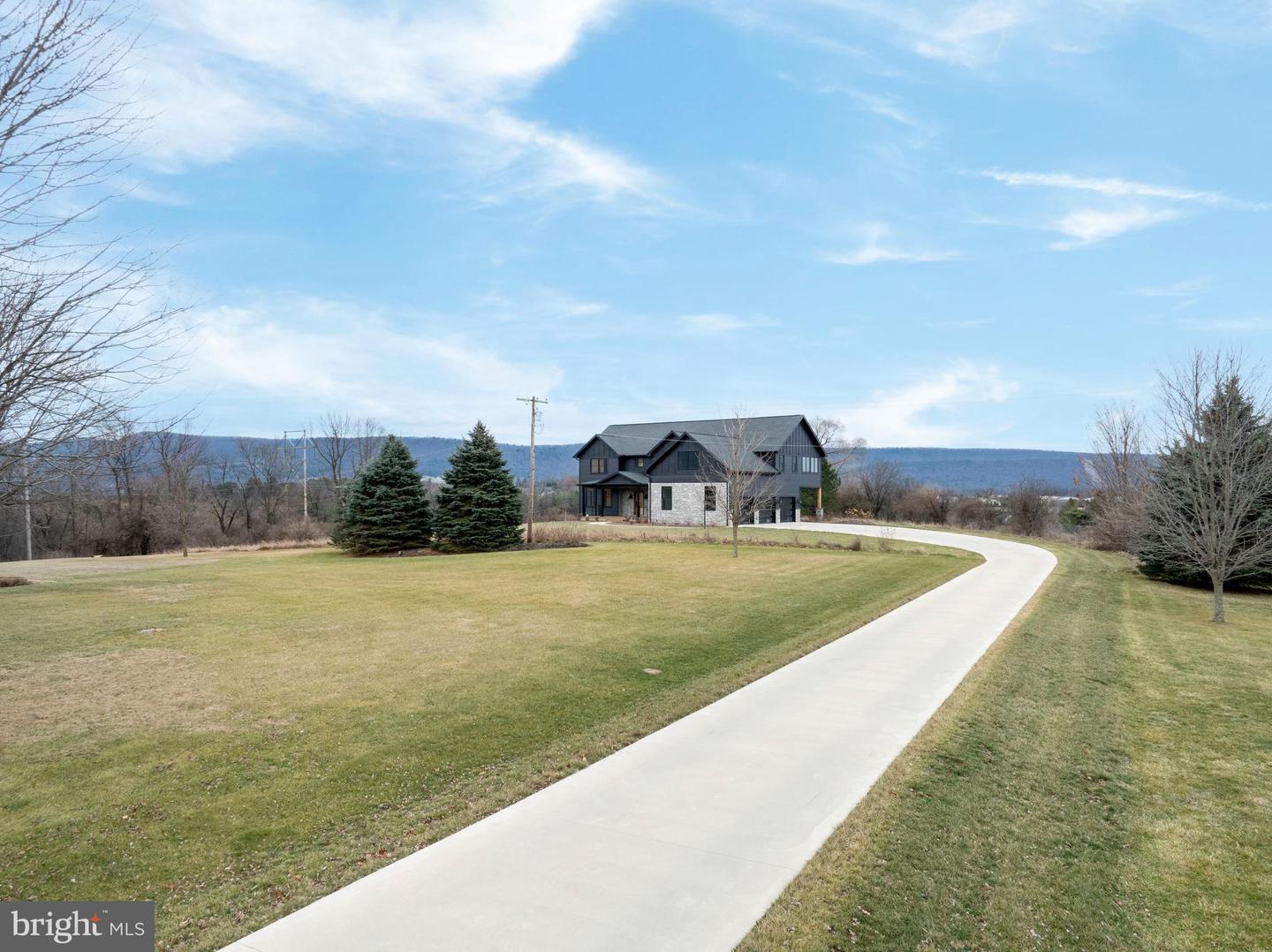 State College, Pennsylvania, 16801, United States, 5 Bedrooms Bedrooms, ,5 BathroomsBathrooms,Residential,Active,2010175