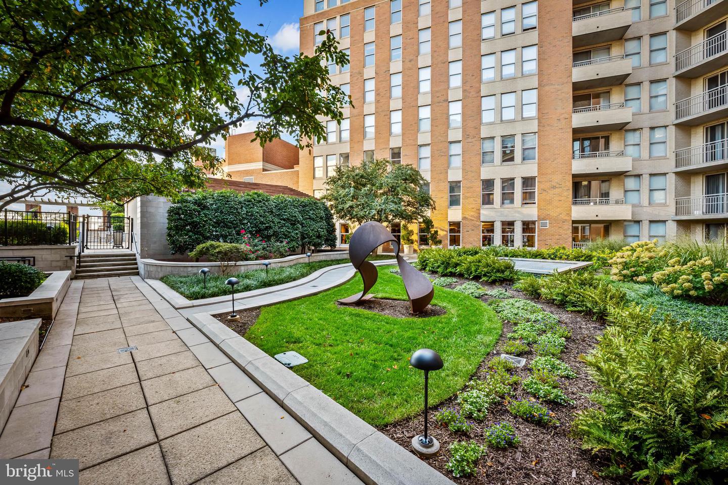 Baltimore, Maryland, 21202, United States, 3 Bedrooms Bedrooms, ,4 BathroomsBathrooms,Residential,Active,1963429