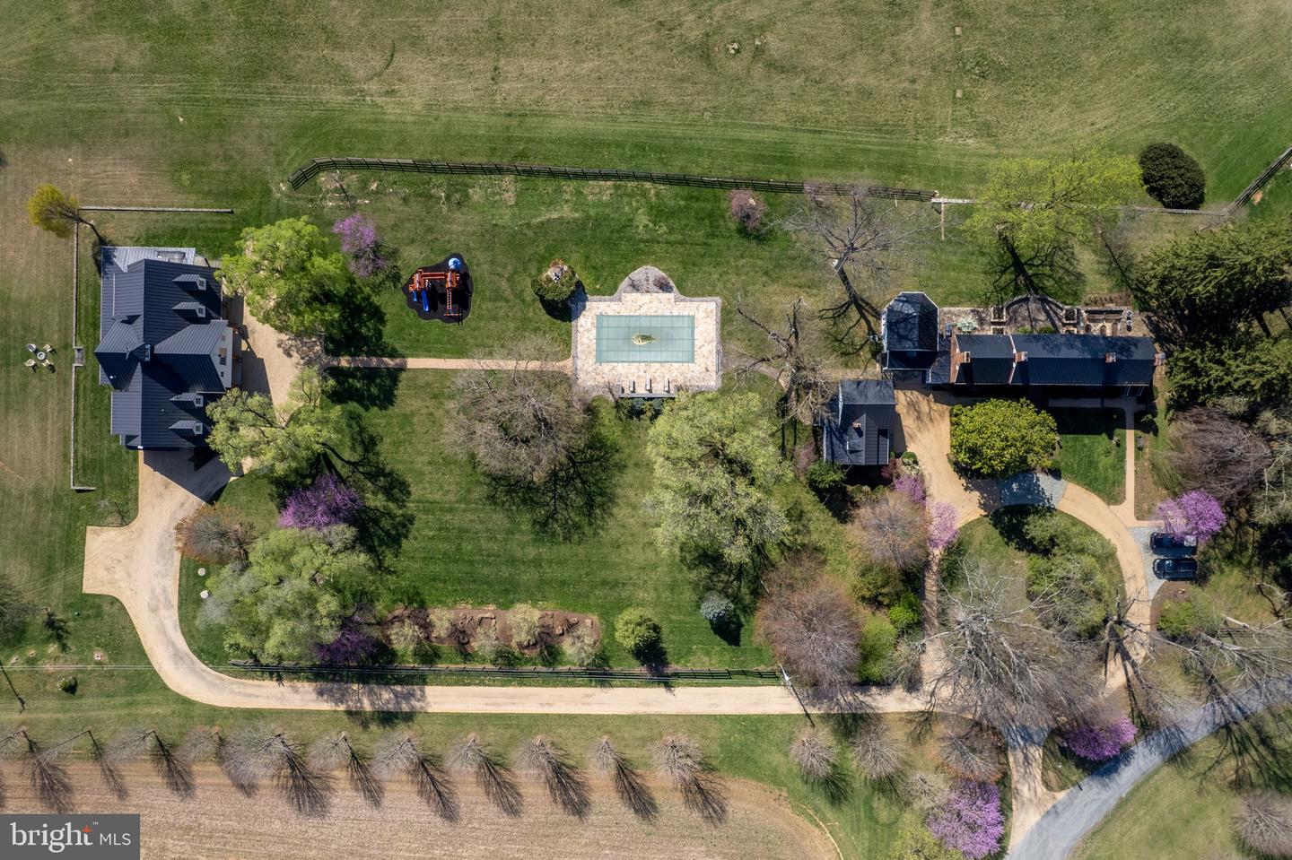 Waterford, Virginia, 20197, United States, 4 Bedrooms Bedrooms, ,5 BathroomsBathrooms,Residential,Active,1771409