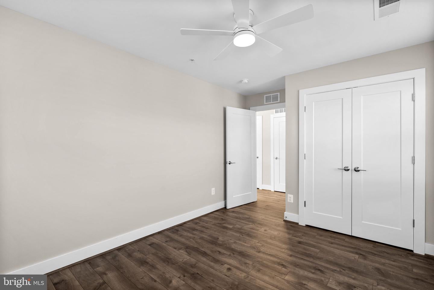 Rockville, Maryland, 20852, United States, 5 Bedrooms Bedrooms, ,5 BathroomsBathrooms,Residential,Active,1954009