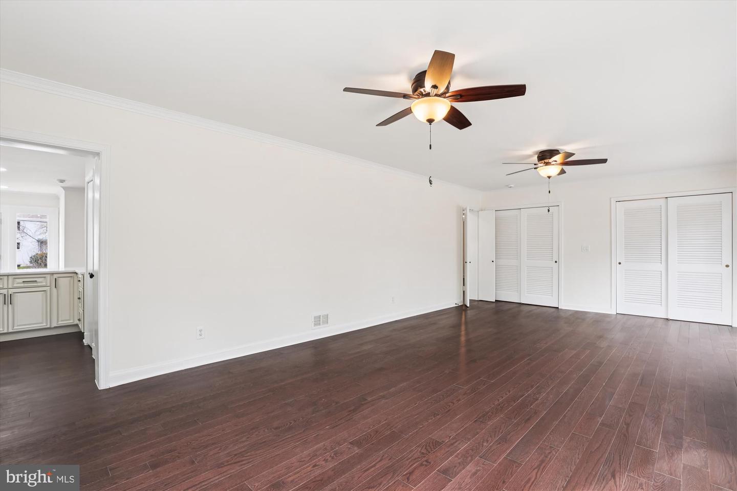 Arlington, Virginia, 22207, United States, 3 Bedrooms Bedrooms, ,3 BathroomsBathrooms,Residential,Active,2012923