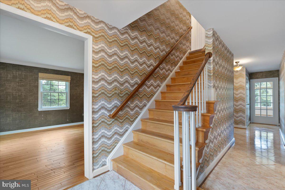 Great Falls, Virginia, 22066, United States, 5 Bedrooms Bedrooms, ,3 BathroomsBathrooms,Residential,Active,1941376