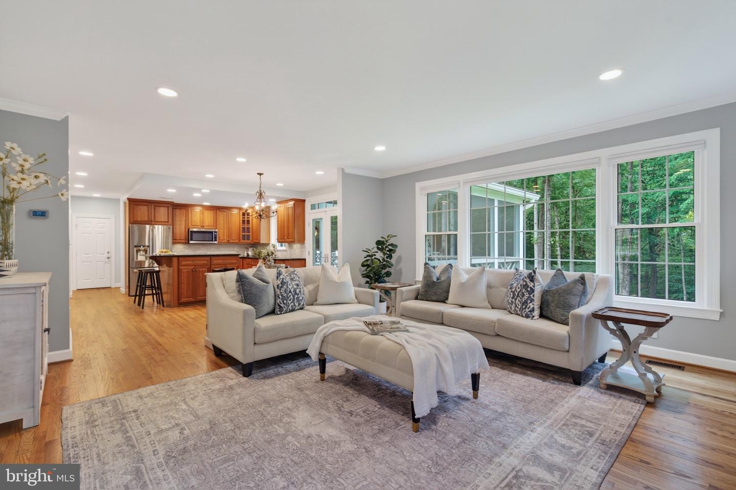 Fairfax Station, Virginia, 22039, United States, 5 Bedrooms Bedrooms, ,5 BathroomsBathrooms,Residential,Pending,2045787