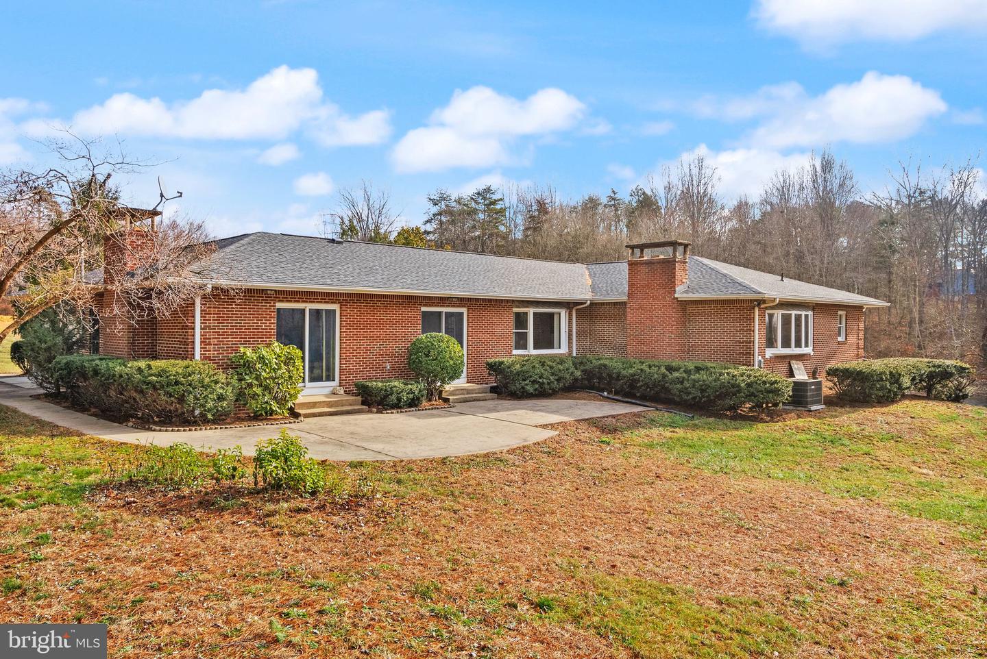 Amissville, Virginia, 20106, United States, 7 Bedrooms Bedrooms, ,4 BathroomsBathrooms,Residential,Active,1849572