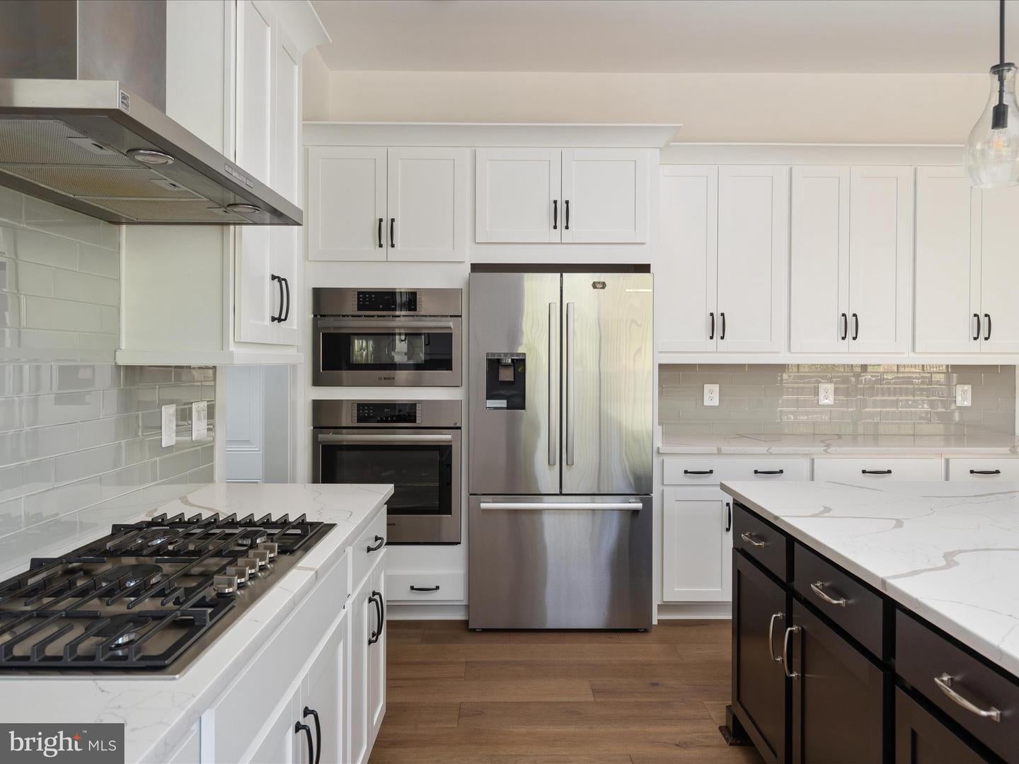 Oakton, Virginia, 22124, United States, 6 Bedrooms Bedrooms, ,6 BathroomsBathrooms,Residential,Active,1960120