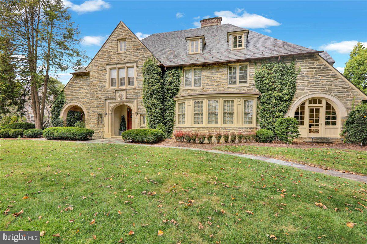 Wyomissing, Pennsylvania, 19610, United States, 6 Bedrooms Bedrooms, ,5 BathroomsBathrooms,Residential,Active,1952486