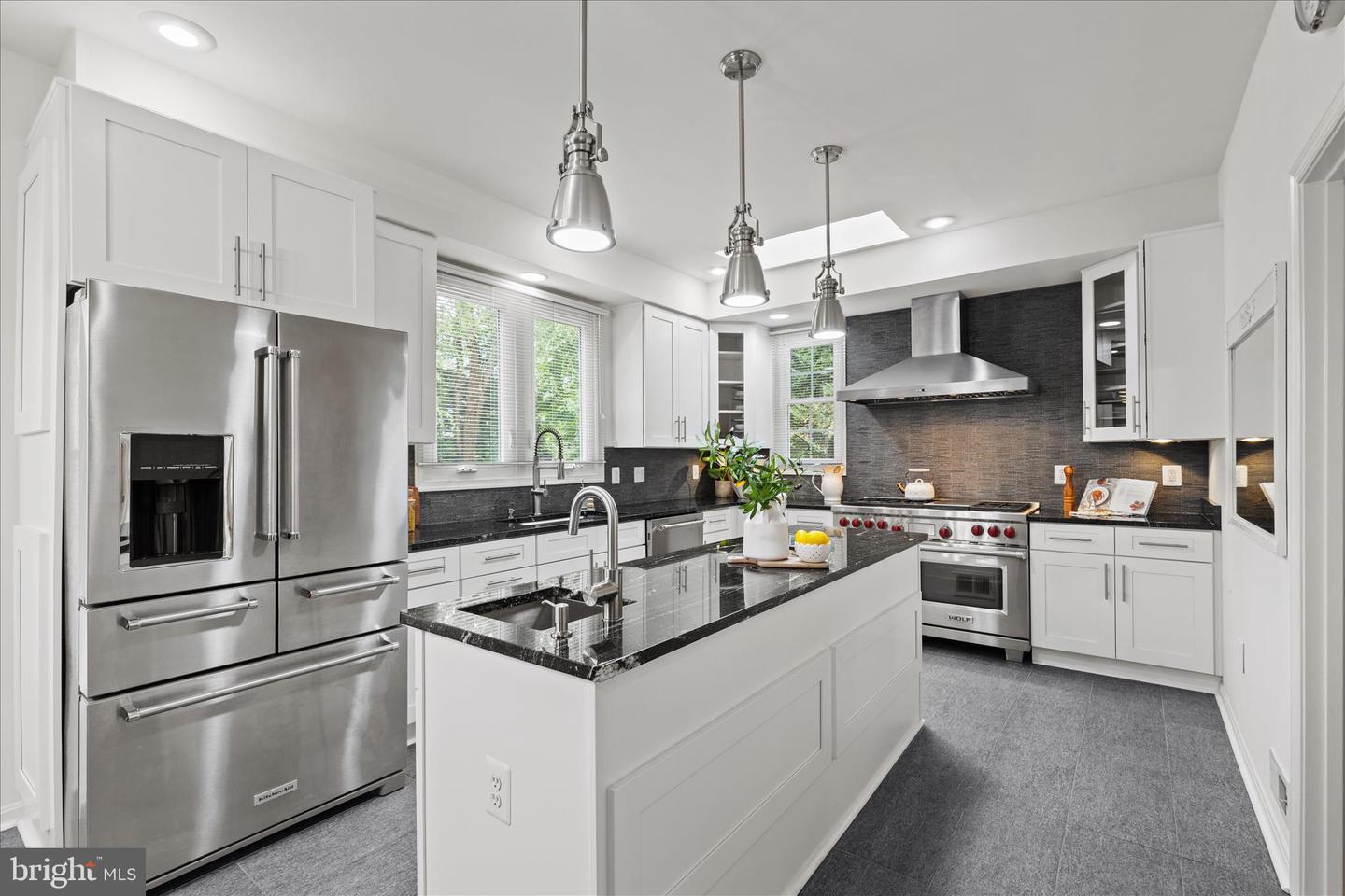 Centreville, Virginia, 20121, United States, 4 Bedrooms Bedrooms, ,3 BathroomsBathrooms,Residential,Contingent,2045785