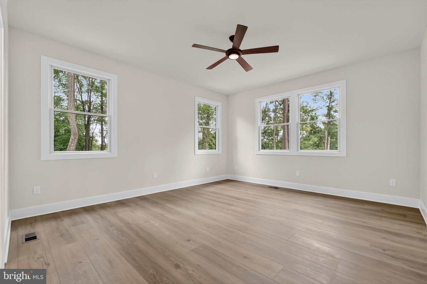 Warrenton, Virginia, 20187, United States, 3 Bedrooms Bedrooms, ,4 BathroomsBathrooms,Residential,Active,1963257