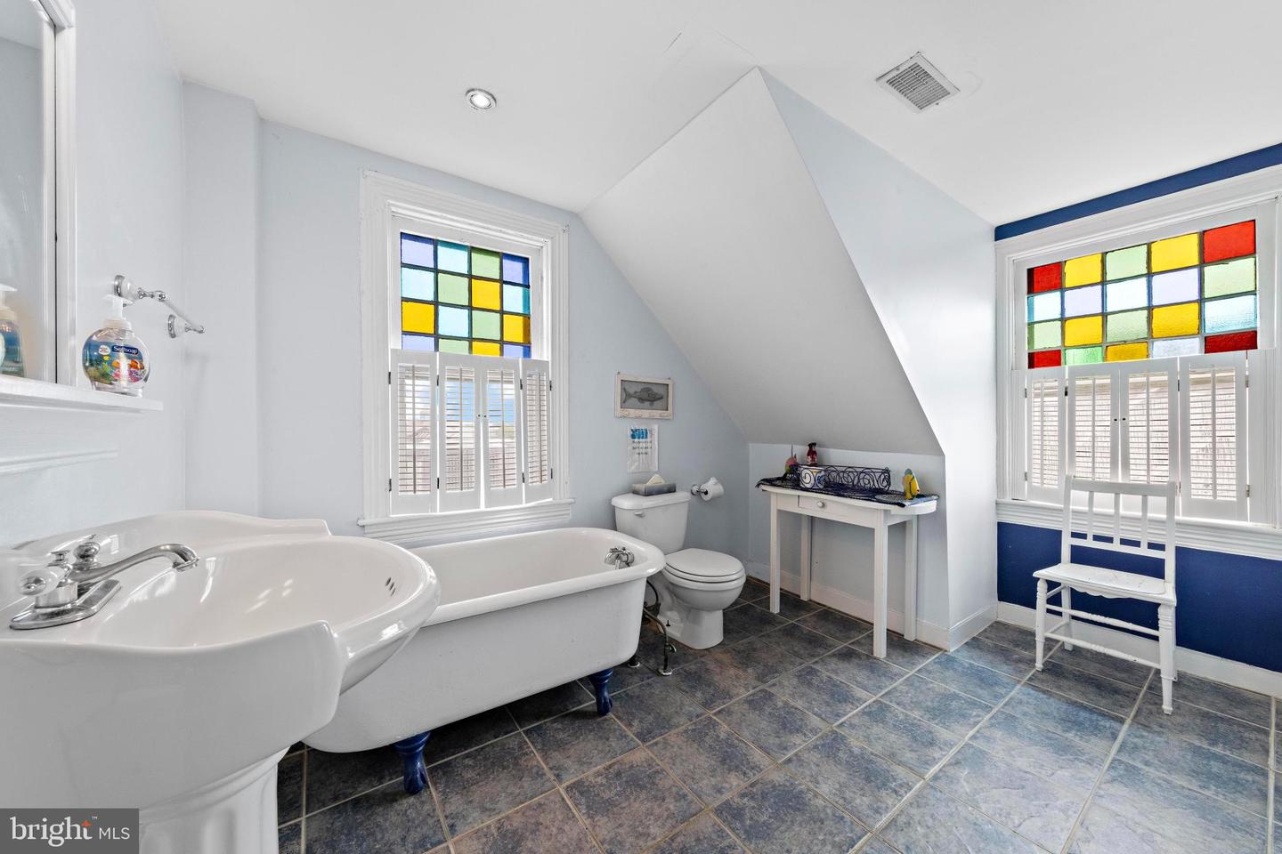 Beach Haven, New Jersey, 08008, United States, 8 Bedrooms Bedrooms, ,5 BathroomsBathrooms,Residential,Active,1933869